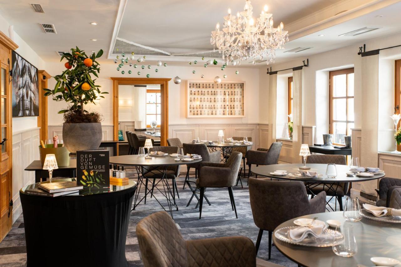 Hotel Schloss Prielau & Restaurants 4*